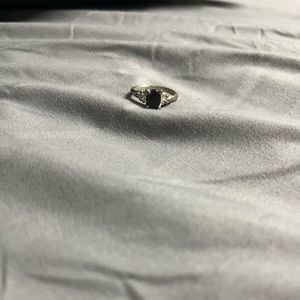 Vintage silver and black/grey stone ring